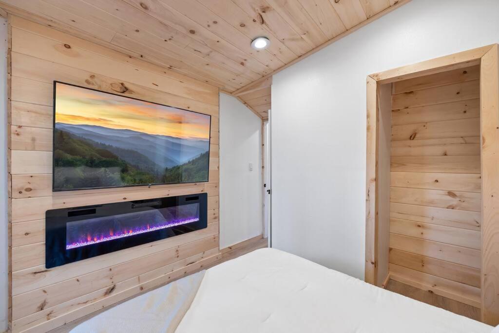 New! Modern Cabin With Two Decks, Bar & Game Room! Gatlinburg Exterior foto