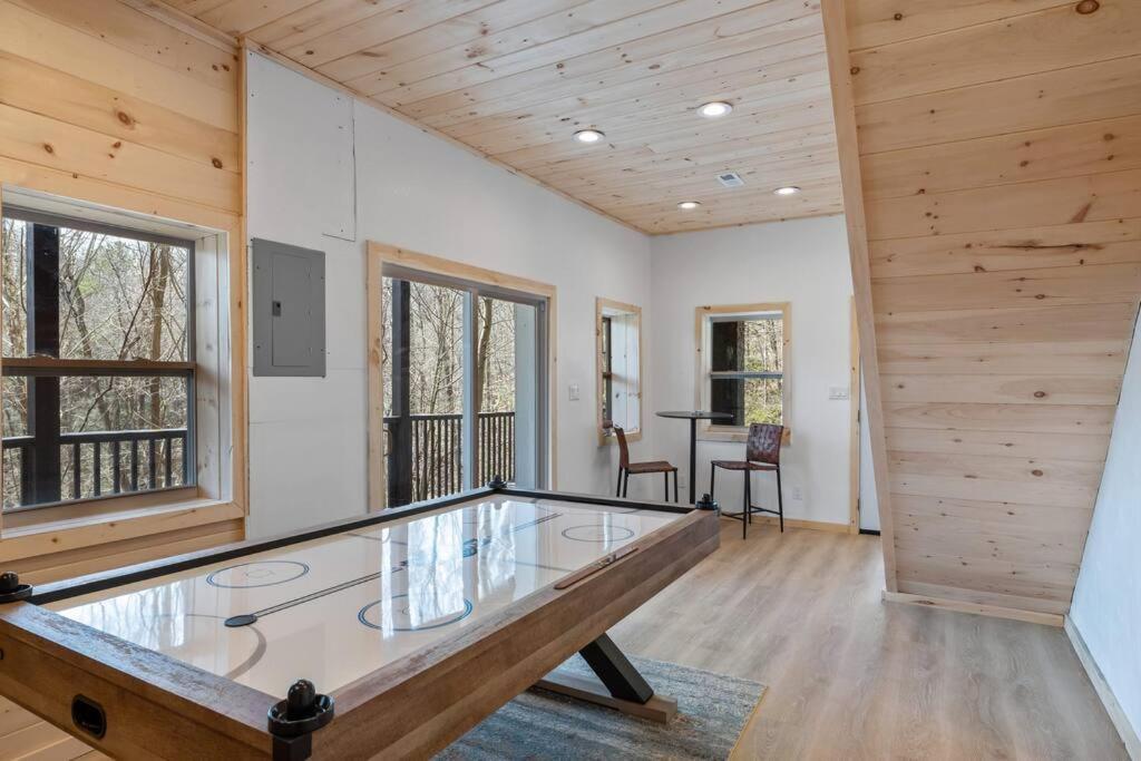 New! Modern Cabin With Two Decks, Bar & Game Room! Gatlinburg Exterior foto